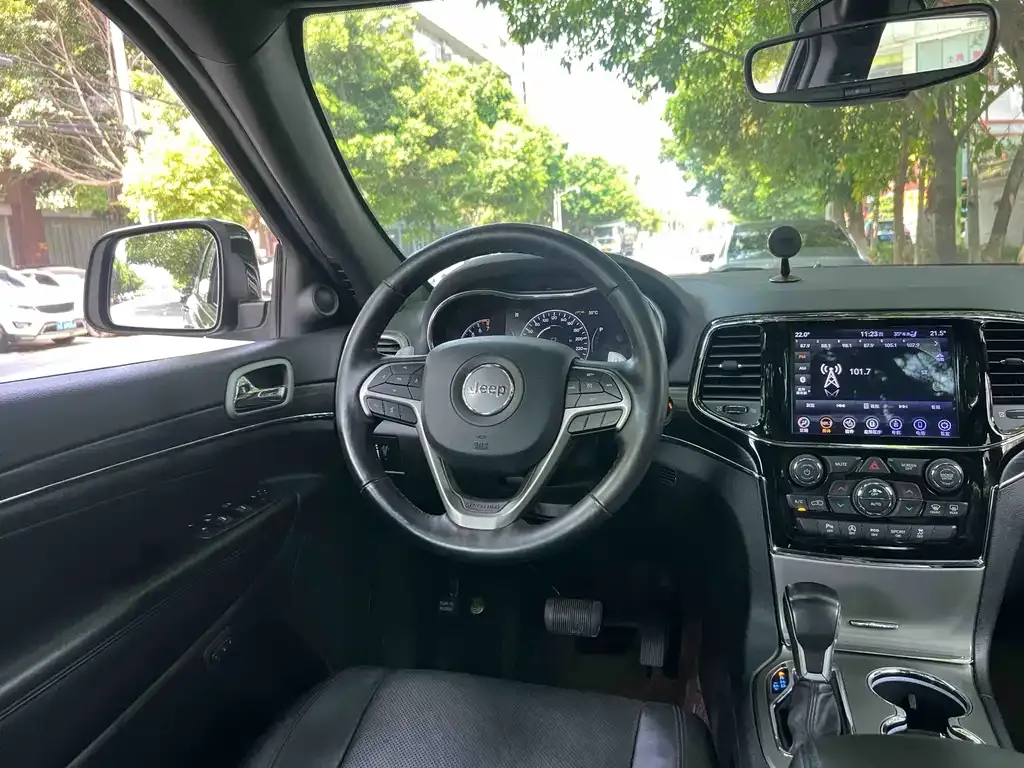 Jeep Grand Cherokee (Import) 2022 из CN, фото 3