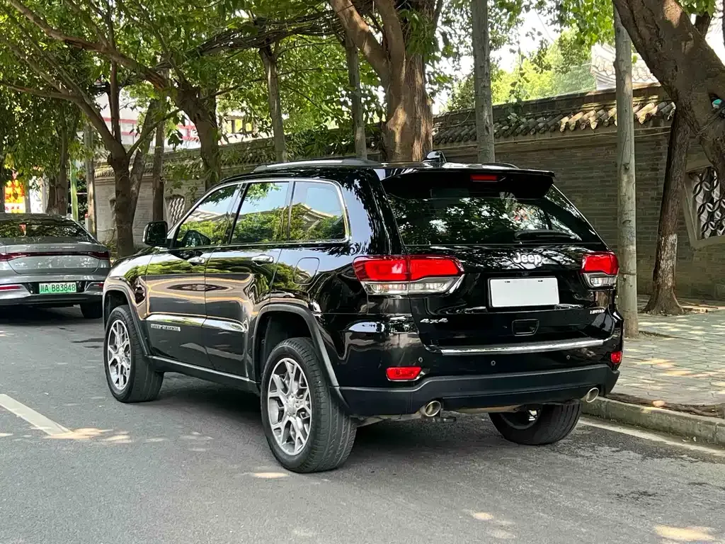 Jeep Grand Cherokee (Import) 2022 из CN, фото 5