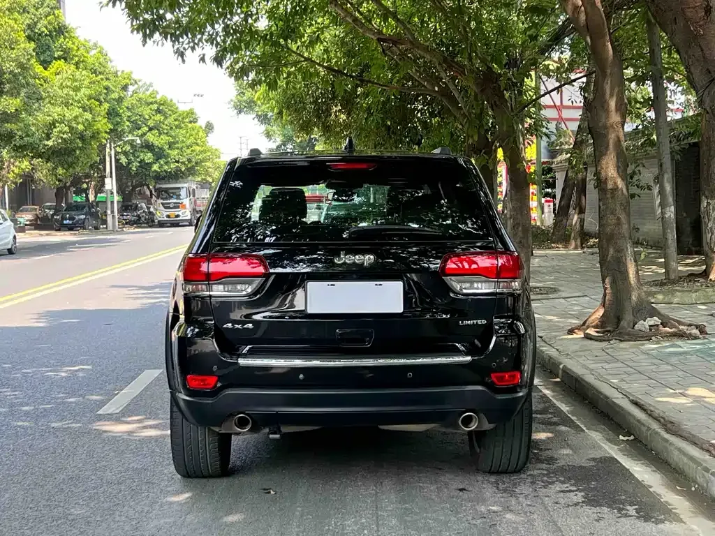 Jeep Grand Cherokee (Import) 2022 из CN, фото 10