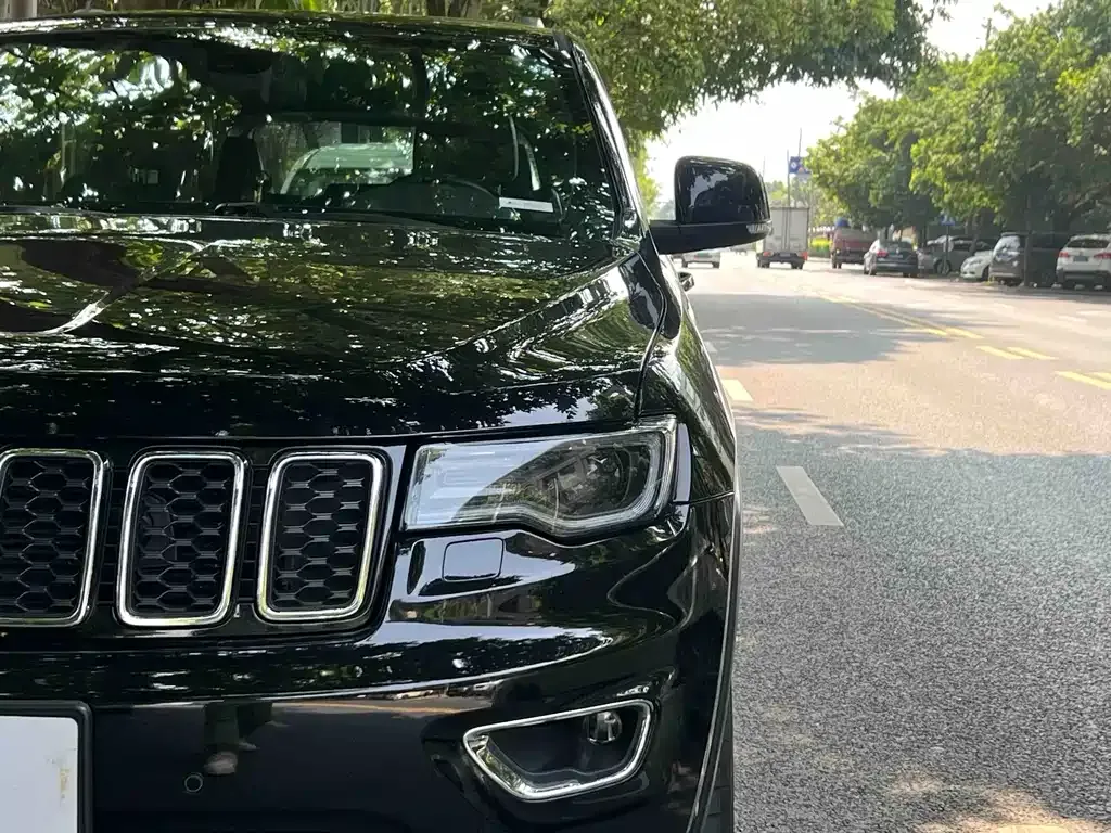 Jeep Grand Cherokee (Import) 2022 из CN, фото 8