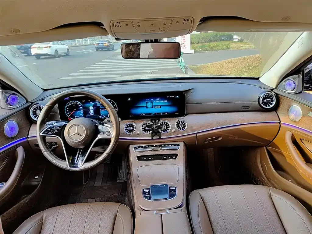 Mercedes-Benz E-Class 2023 из CN, фото 6