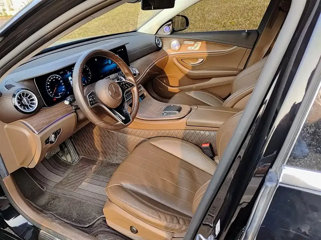 Mercedes-Benz E-Class 2023 из CN, фото 3