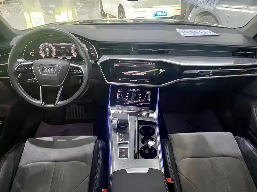 Audi A6L 2022 из CN, фото 3