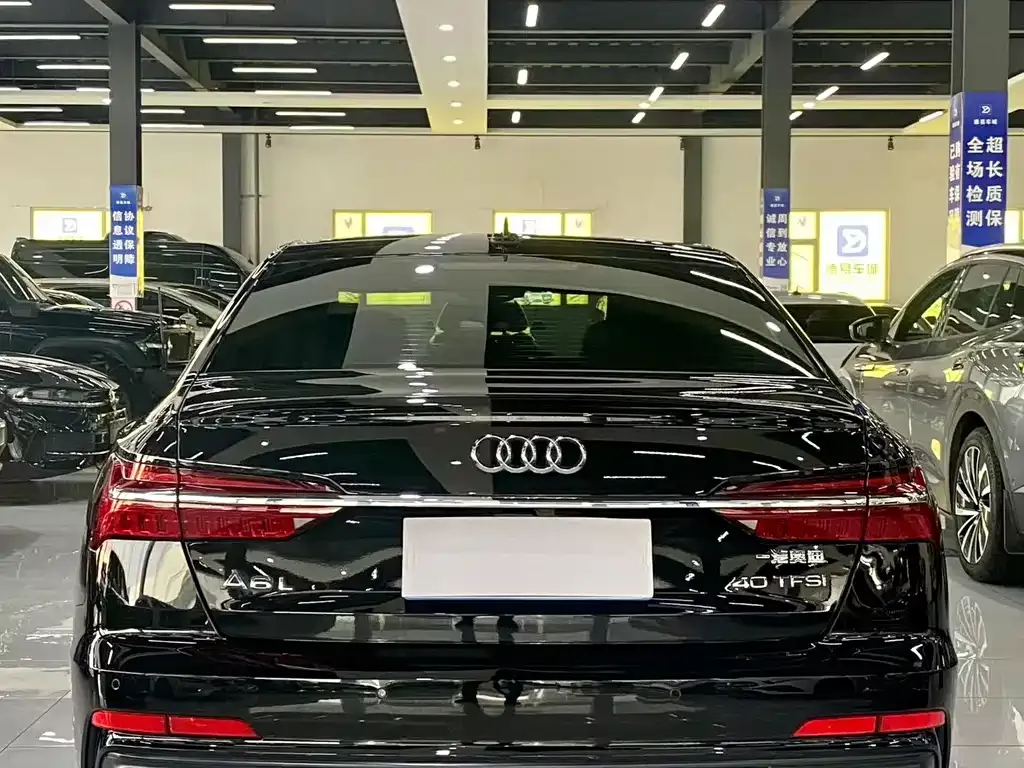 Audi A6L 2022 из CN, фото 5
