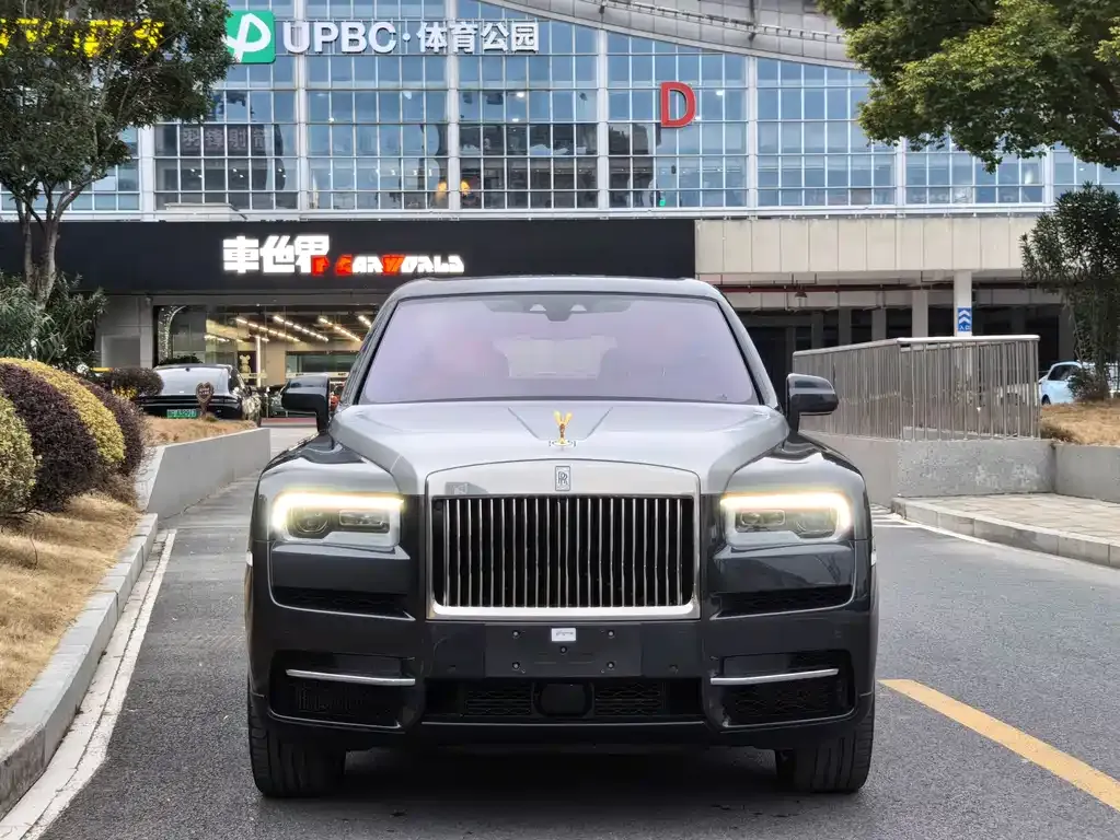 Rolls-Royce Cullinan 2023 из CN, фото 4