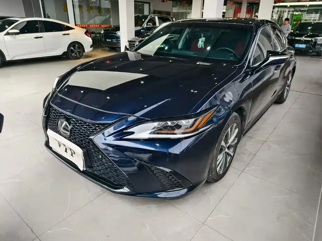 Lexus ES 2021 из CN, фото 1