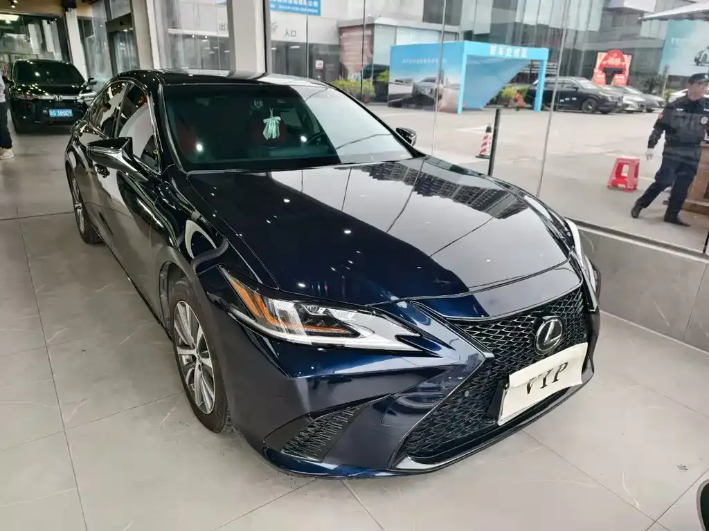 Lexus ES 2021 из CN, фото 9