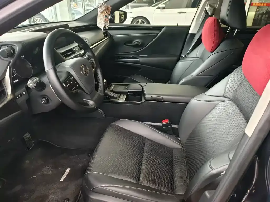 Lexus ES 2021 из CN, фото 7