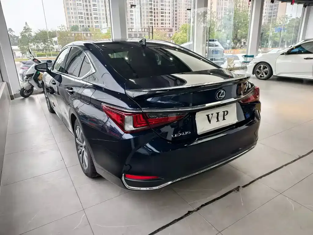 Lexus ES 2021 из CN, фото 8