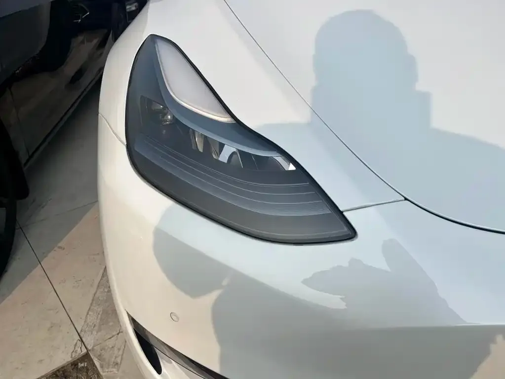 Tesla Model Y 2024 из CN, фото 3