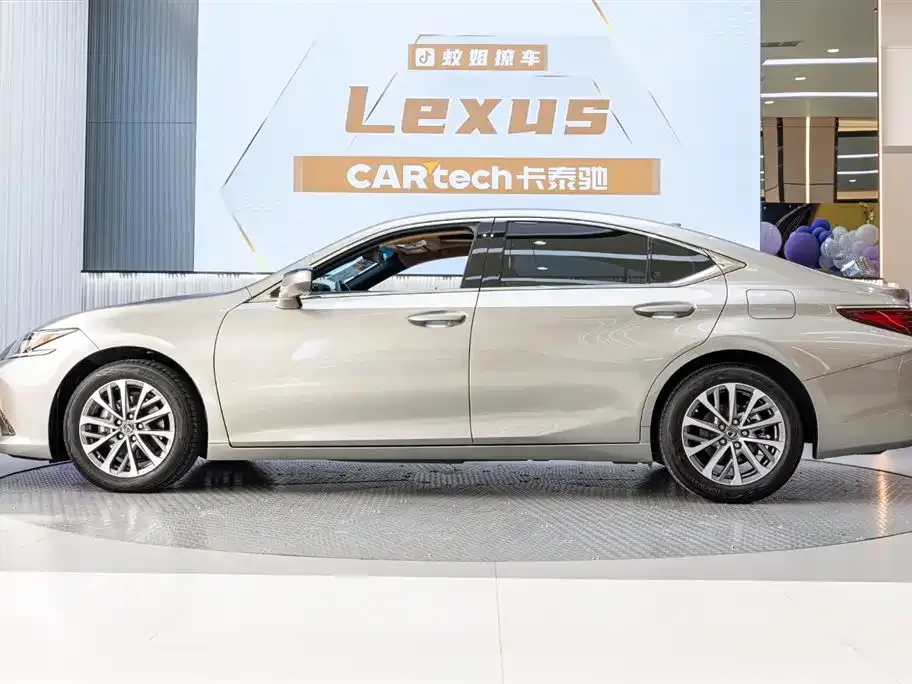 Lexus ES 2022 из CN, фото 3