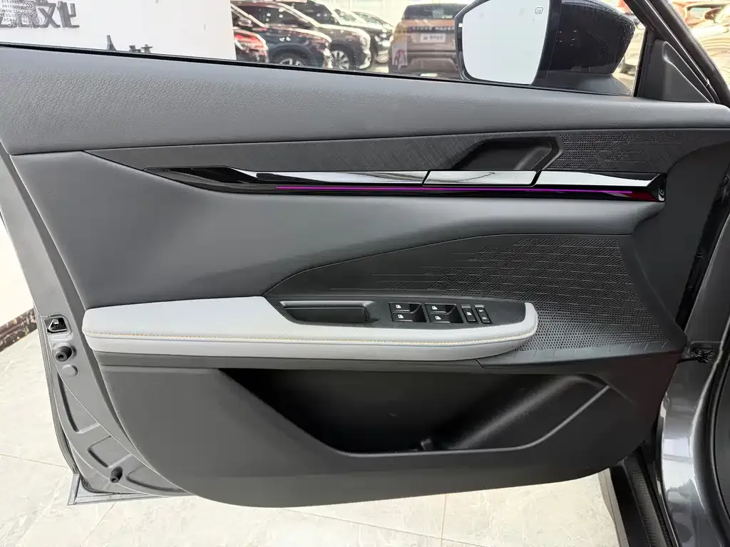 Changan UNI-V 2022 из CN, фото 6