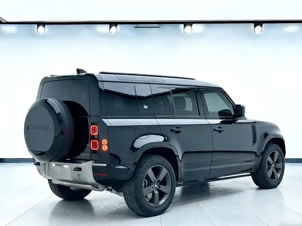 Land Rover Defender — фото 4