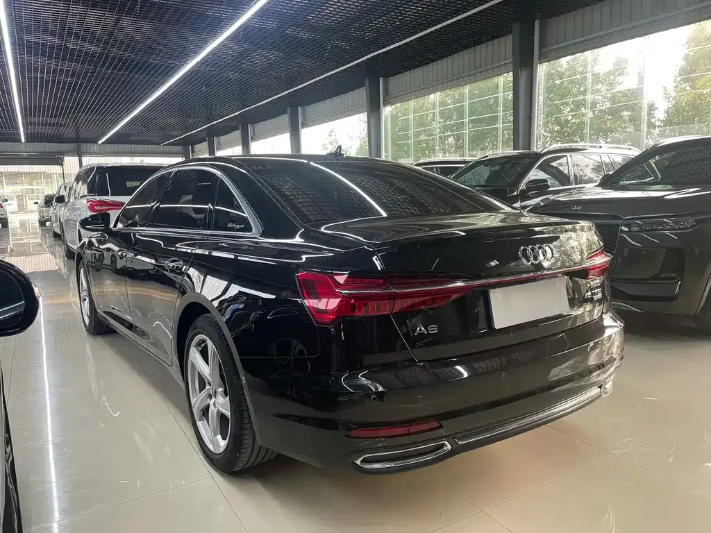 Audi A6L 2022 из CN, фото 4