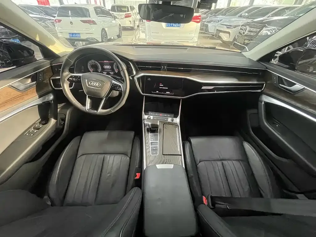 Audi A6L 2022 из CN, фото 6
