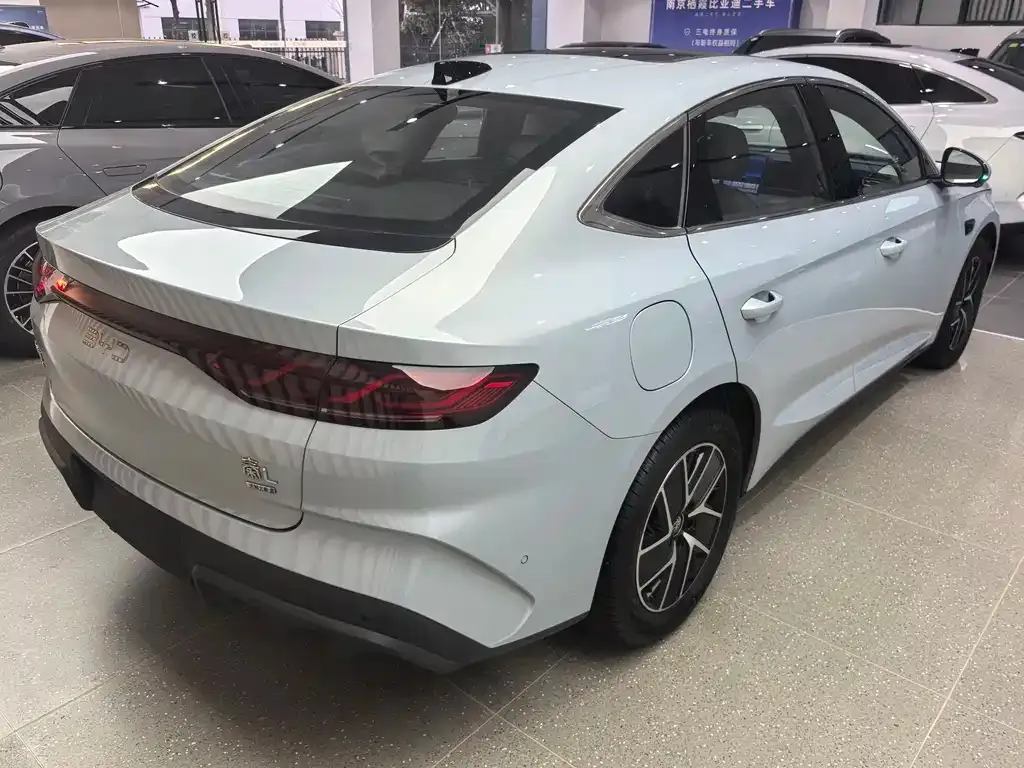 BYD Qin L 2025 из CN, фото 9