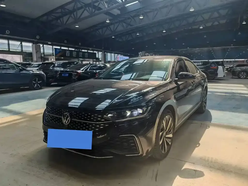 Volkswagen Passat 2022 из CN, фото 1