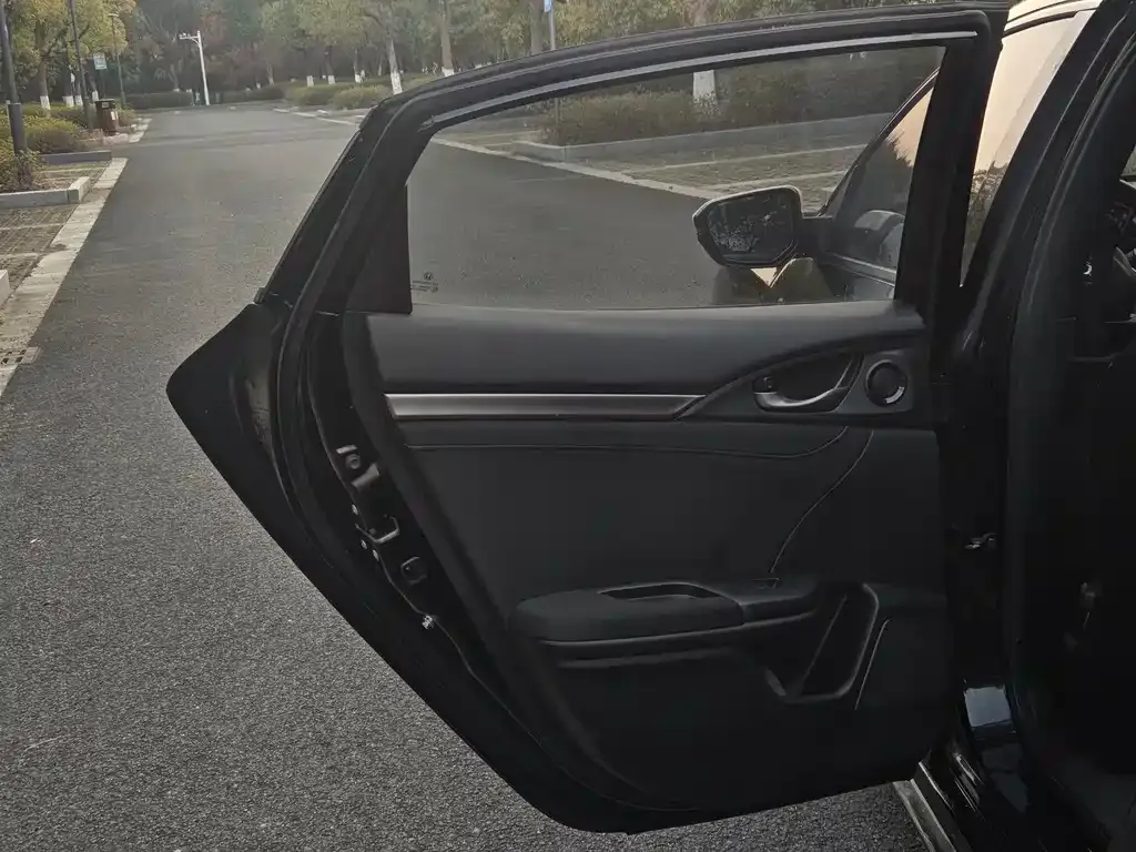 Honda Civic 2022 из CN, фото 9