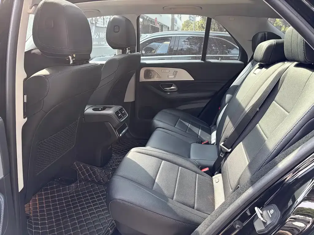 Mercedes-Benz GLE 2023 из CN, фото 3