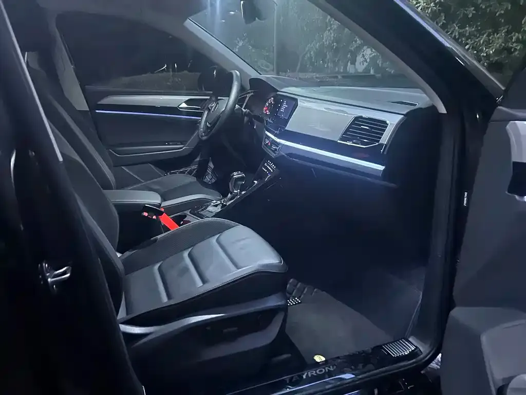 Volkswagen Tayron 2021 из CN, фото 4