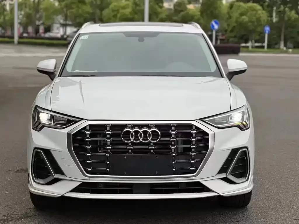 Audi Q3 2021 из CN, фото 3