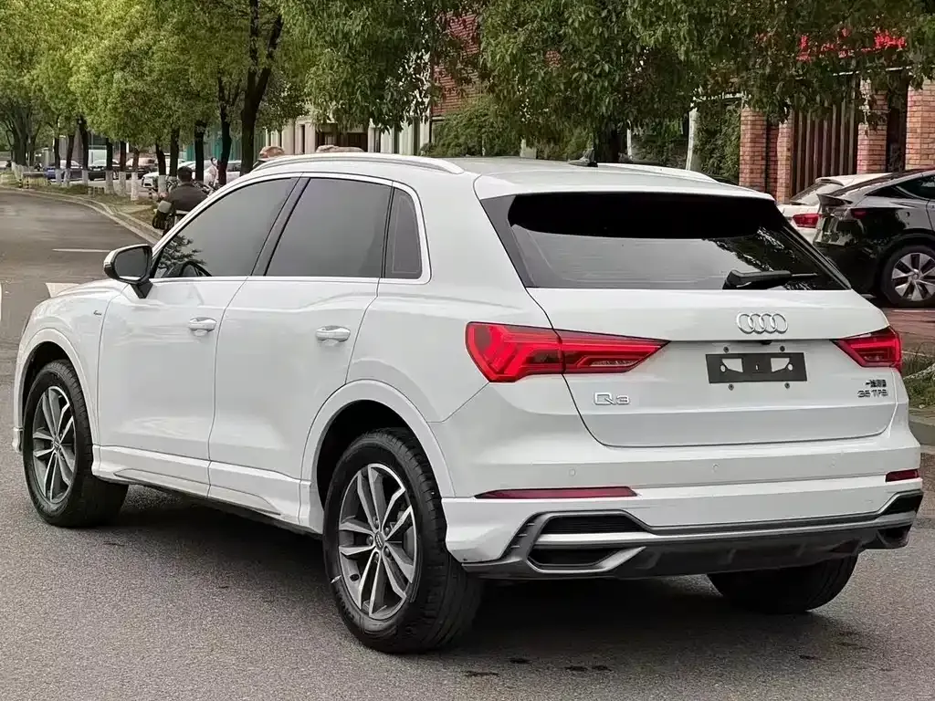 Audi Q3 2021 из CN, фото 6