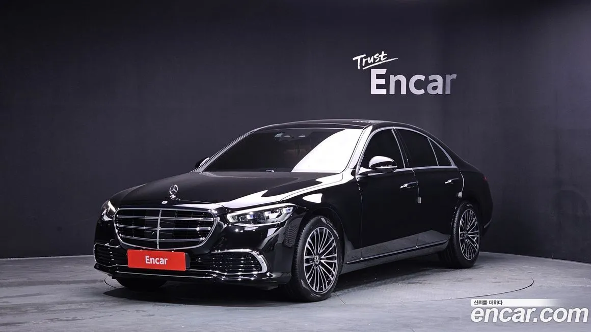Mercedes-Benz S-Class — фото 1