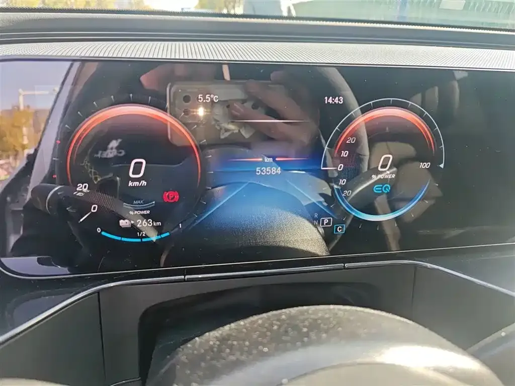 Mercedes-Benz EQC 2023 из CN, фото 8