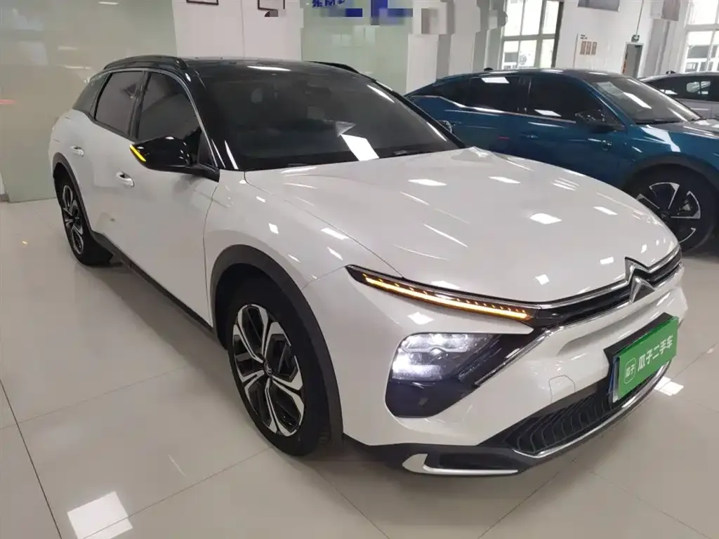 Citroen C5 X 2023 из CN, фото 3