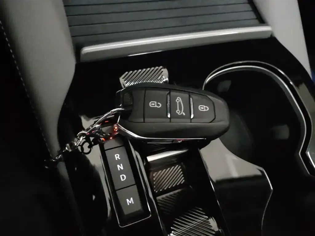 Citroen C5 X 2023 из CN, фото 7