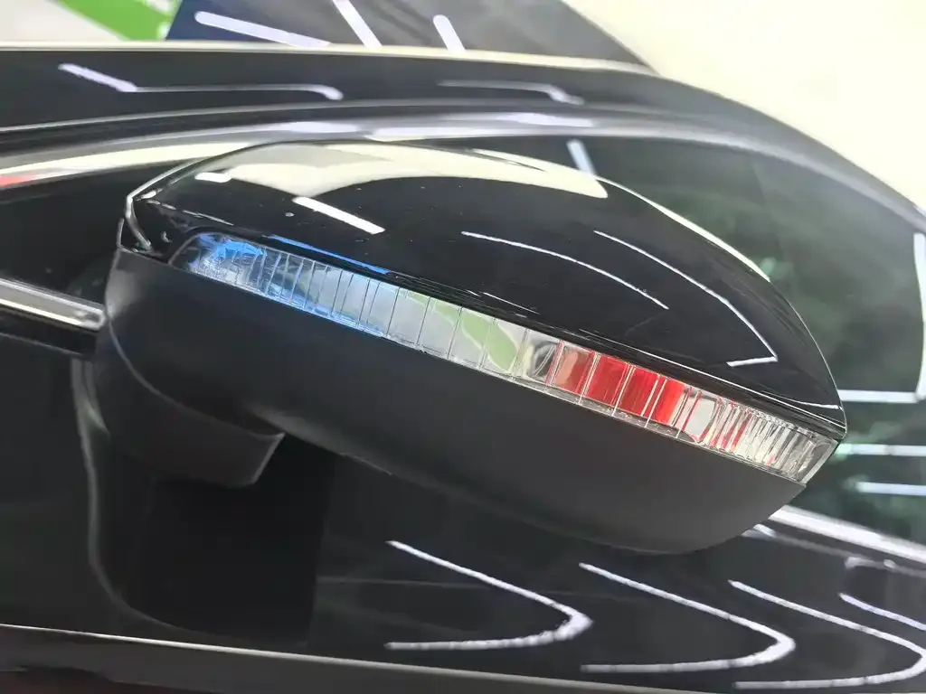 Volkswagen Magotan 2024 из CN, фото 2