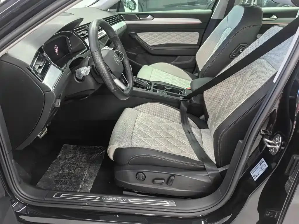 Volkswagen Magotan 2024 из CN, фото 9