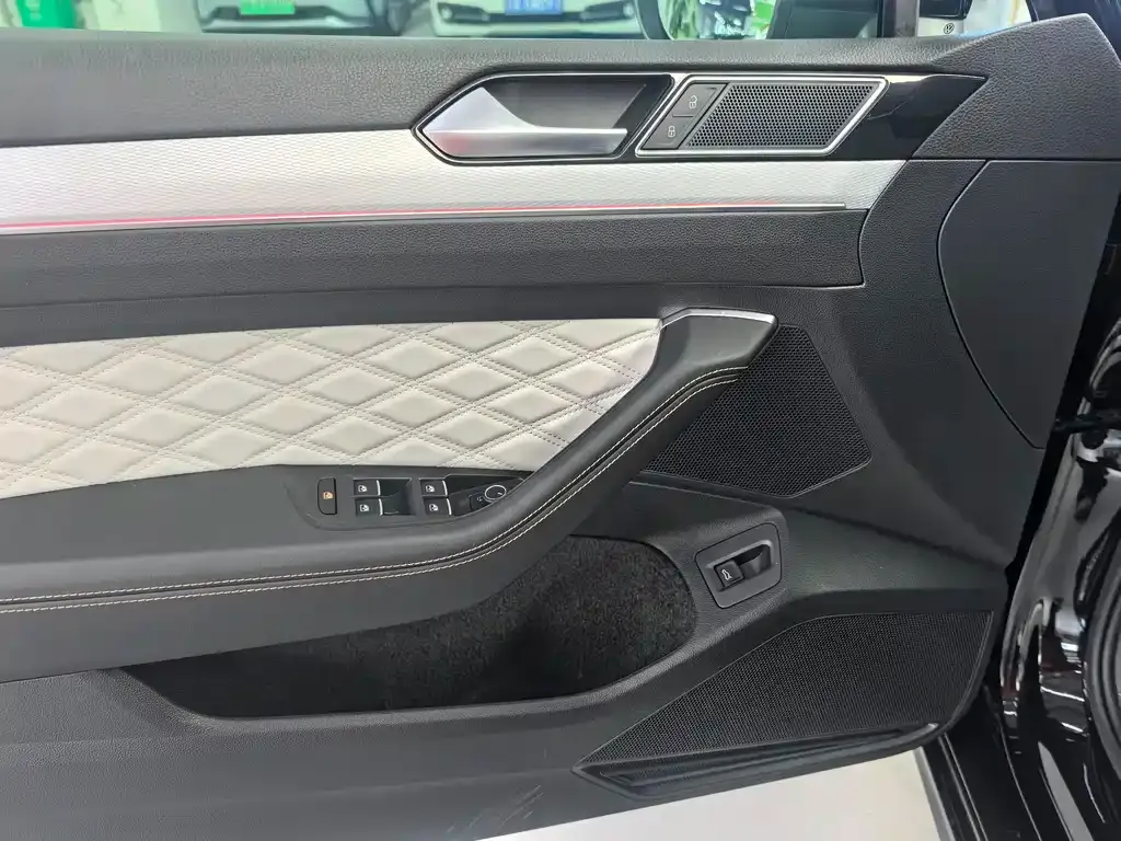 Volkswagen Magotan 2024 из CN, фото 8