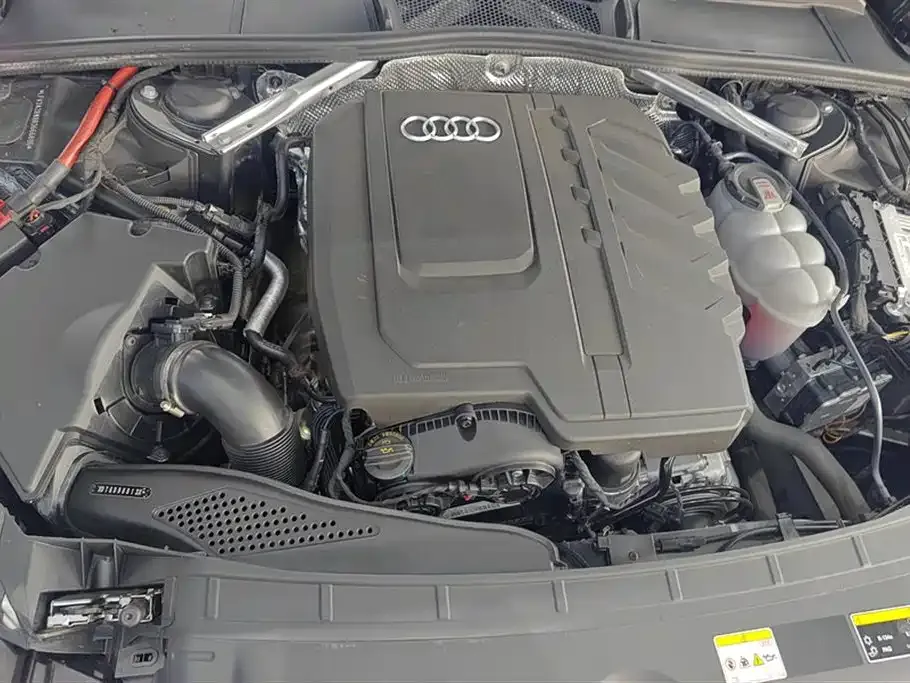 Audi A4L 2024 из CN, фото 10