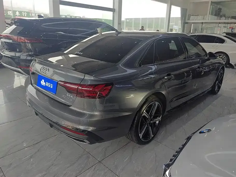 Audi A4L 2024 из CN, фото 3