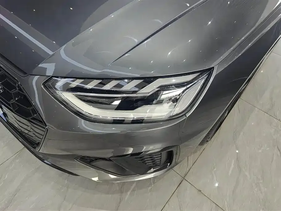 Audi A4L 2024 из CN, фото 9