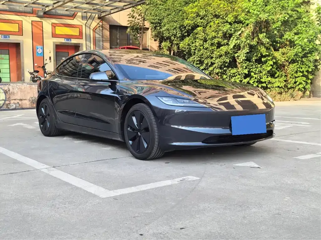 Tesla Model 3 2025 из CN, фото 7
