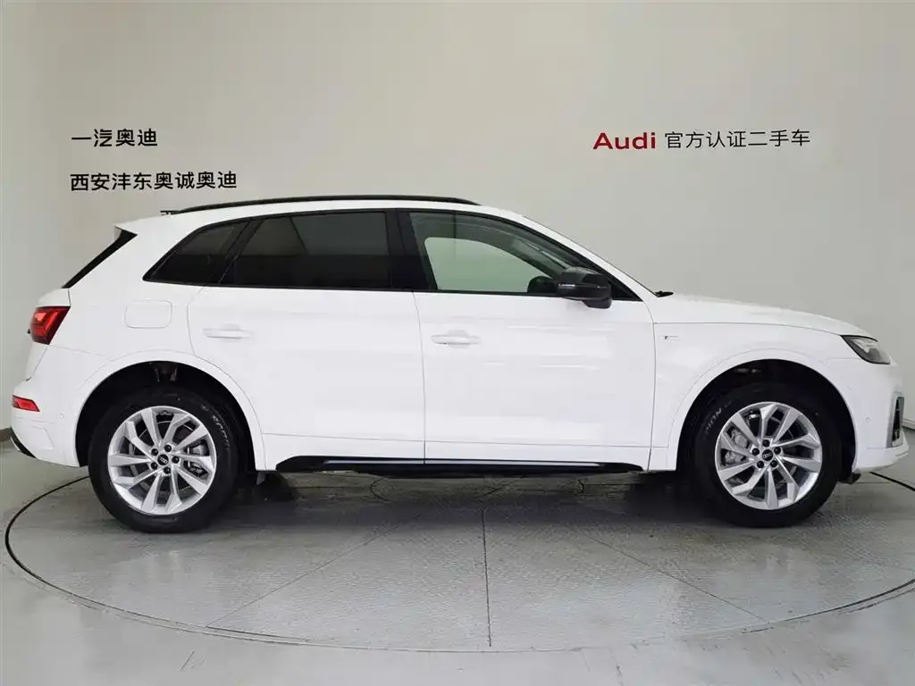 Audi Q5L 2021 из CN, фото 6