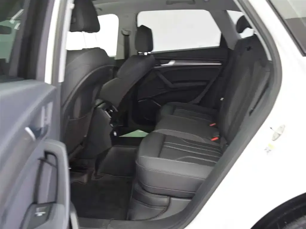 Audi Q5L 2021 из CN, фото 8