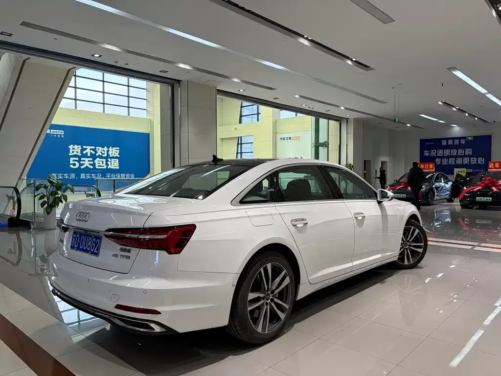 Audi A6L 2025 из CN, фото 4