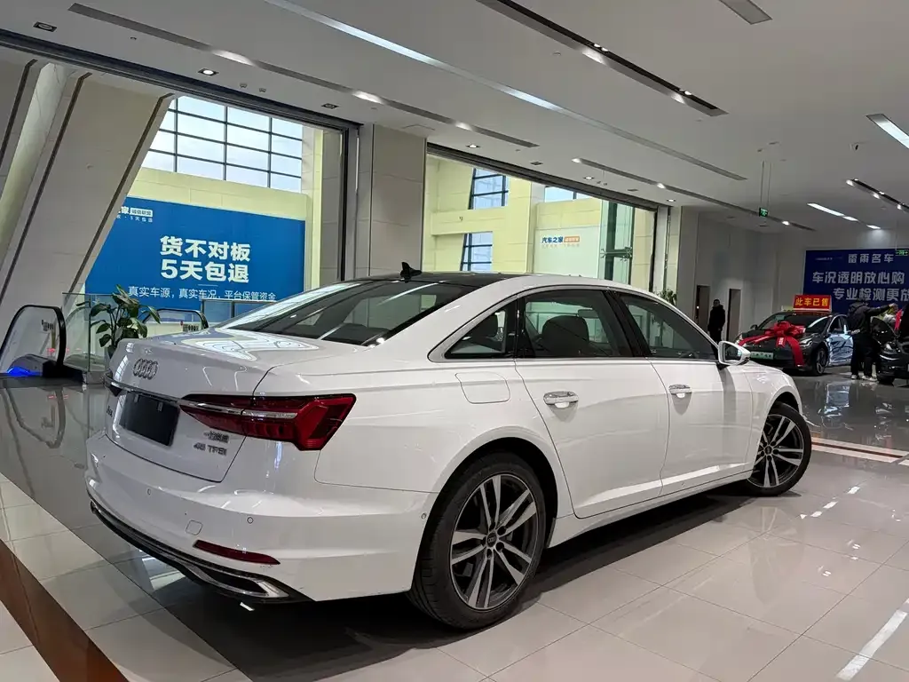 Audi A6L 2025 из CN, фото 9