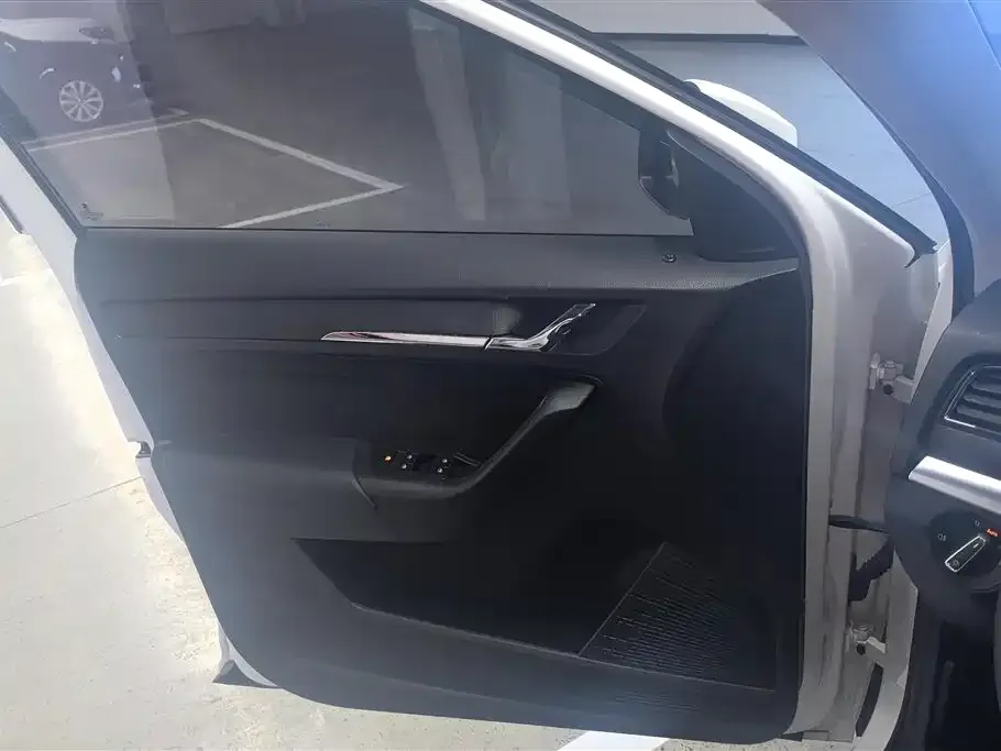 Skoda Kamiq 2023 из CN, фото 5