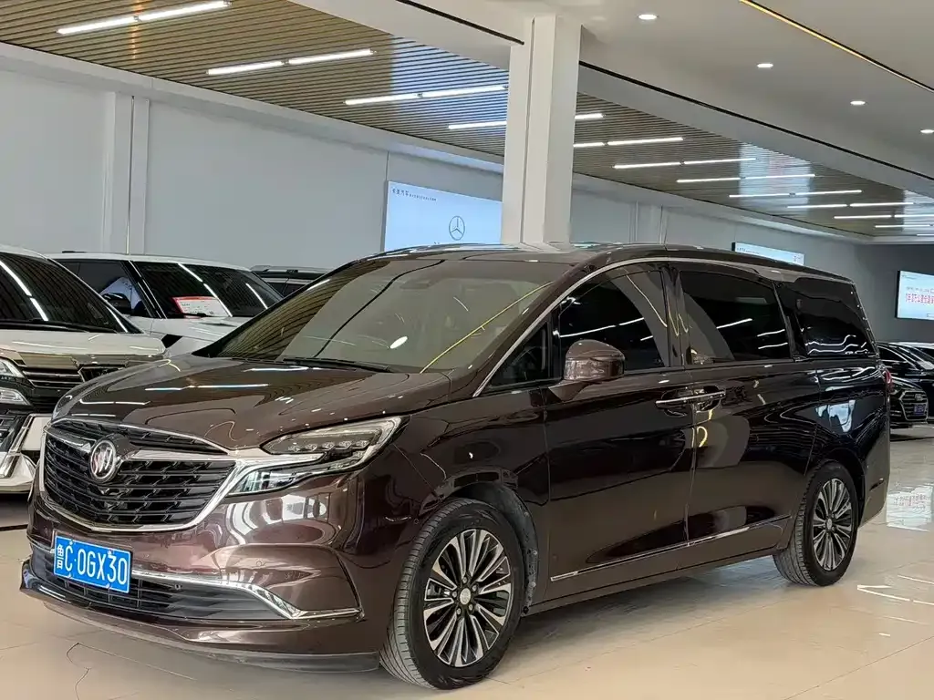 Buick GL8 2021 из CN, фото 1