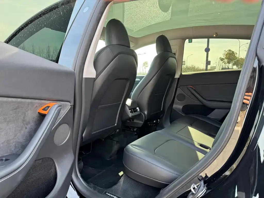 Tesla Model Y 2023 из CN, фото 6