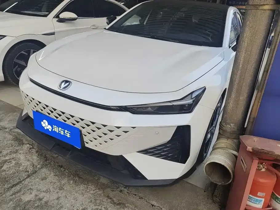 Changan UNI-V 2024 из CN, фото 1
