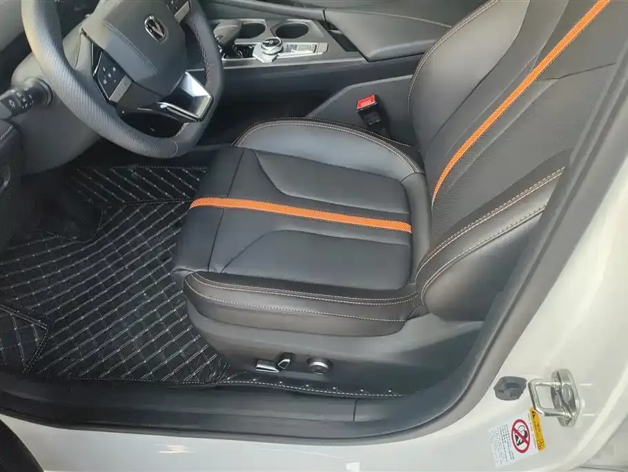 Changan UNI-V 2024 из CN, фото 10