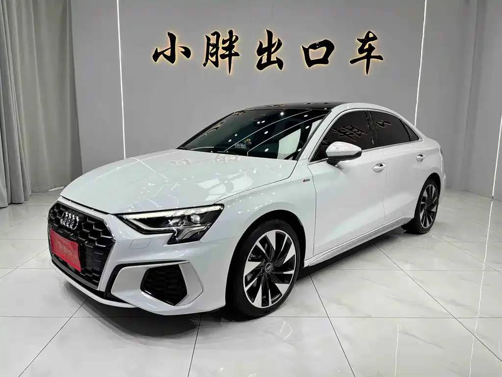 Audi A3 2023 из CN, фото 1