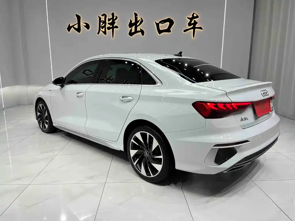 Audi A3 2023 из CN, фото 9