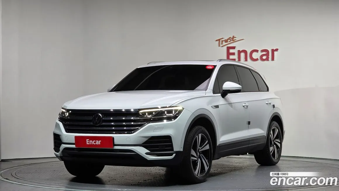 Volkswagen Touareg 2023 из KR, фото 1