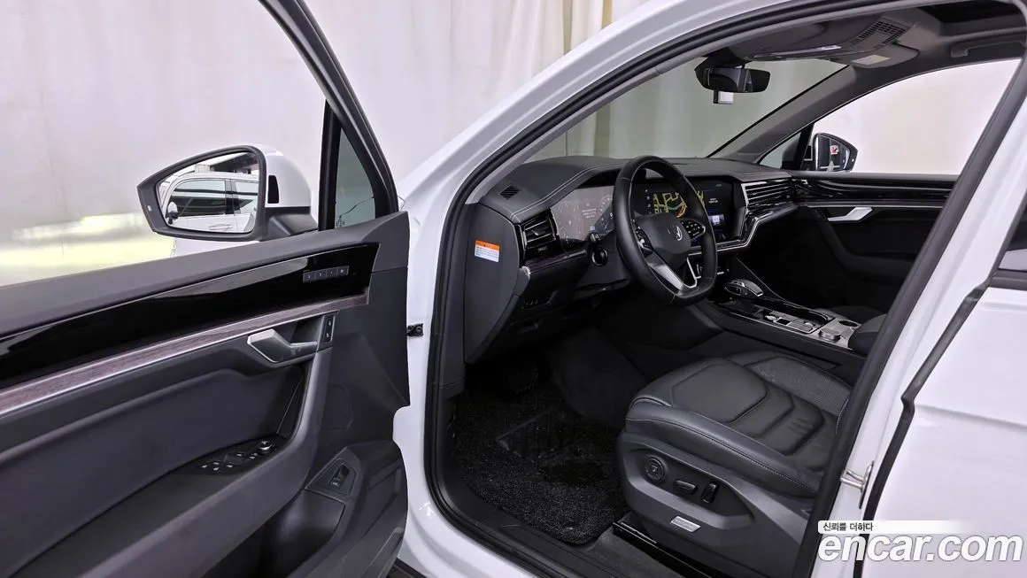 Volkswagen Touareg 2023 из KR, фото 6